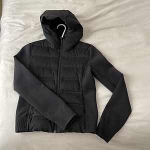 Lululemon Light Jacket with down filling - size 4